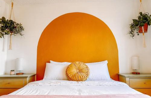 West Valley House | The Retro duplex unit