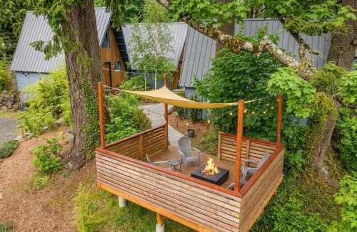 Stevenson House | The Return to Artbliss - A-Frame Cabin with Soaking Tub