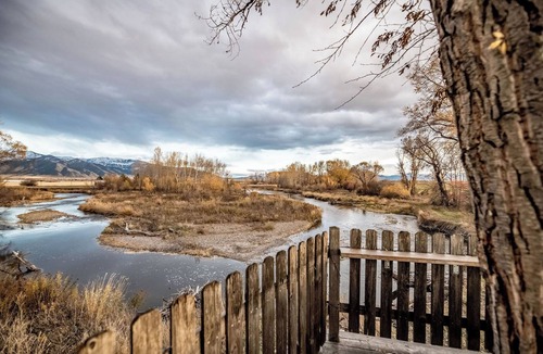 Bozeman House | The Riverhouse on the East Gallatin