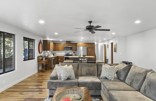Galice House | The Riverview House!