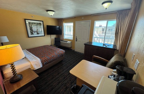 Port Angeles Hotel | The Royal Victorian Motel