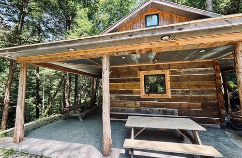 Saint Helens Cabin | The Rustic Ave. Red River Gorge
