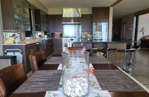 Point Roberts House | The Seaside Getaway
