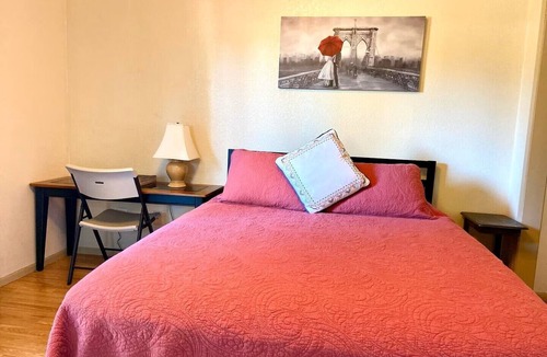 Alderwood Manor Apartment | The Server: Guest Inn