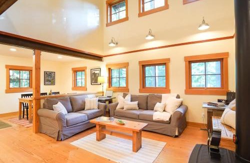 Glacier Ski Chalet | The Shuksan