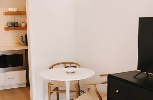 Whitehall Apartment | The Sky Room - #16
