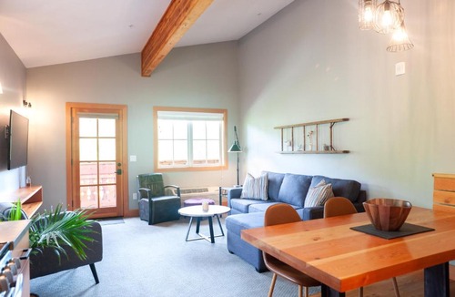 Leavenworth Apartment | The Suites on Main