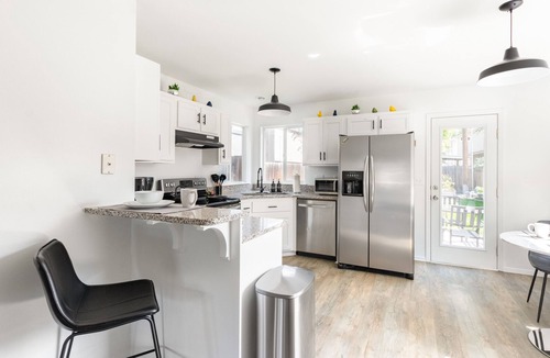 Boise Bench House | /The Tag House/5 minutes to BSU, airport, hiking and downtown