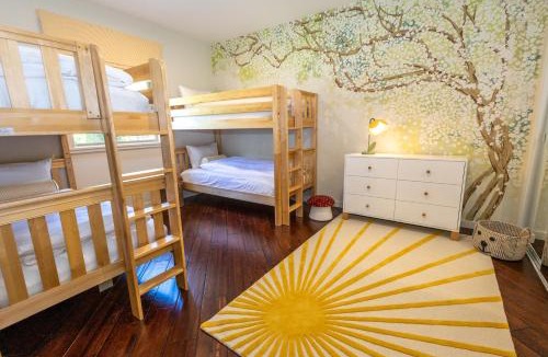 Leavenworth House | The Tyrolean - Pool, Hot Tub & Ski Hill Charm