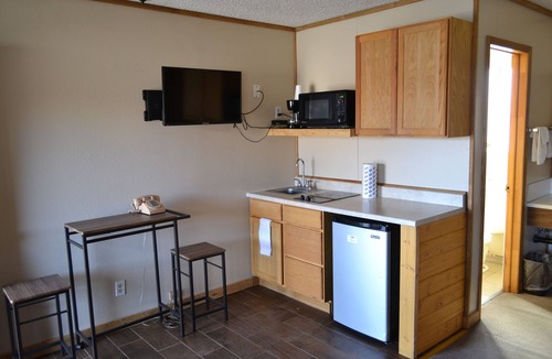 Challis Hotel | The Village Inn Motel and Restaurant