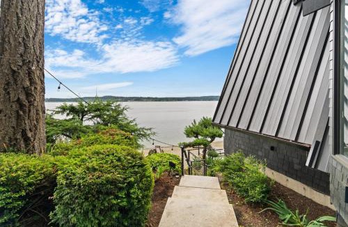 Chico House | The Waterwheel