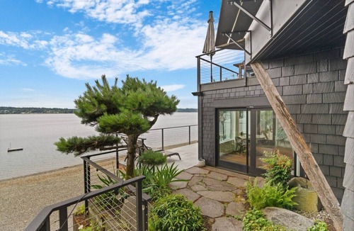 West Hills House | The Waterwheel - Waterfront Retreat on Dyes Inlet