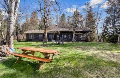 Sagle House | The Wild Rose