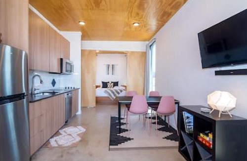 Quincy House | The Wine Box 11B at Cave B Ridge Wine Relax Enjoy