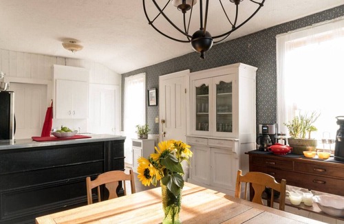 Baker City House | The Wisdom House est. 1878