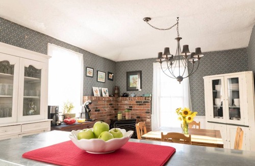Baker City House | The Wisdom House est. 1878