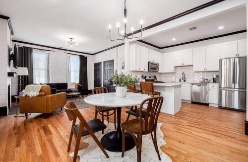 Victorian Village Apartment | This apartment is a 1 bedroom(s), 1 bathrooms, located in Columbus, OH.