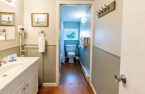 Whitehall Resort | Three bedroom unit is great for large families or friends