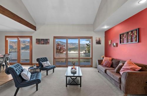 Manson House | Three Lakes Haven - Alice Lodging