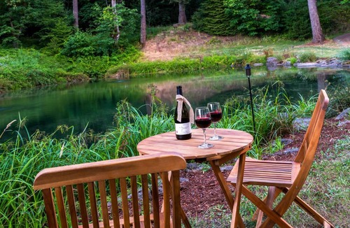 Oregon City House | Three Springs Estate | 7BR Retreat with Pond