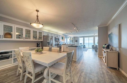 Depoe Bay Condo | Thundering Sea Condo, Ocean Balcony & Pool