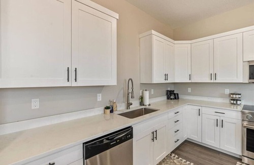 Ticaboo Cabin | Ticaboo Lakehouse | Near Lake Powell | Sleeps 27+