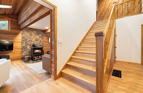 Mount Hood Village House | Timber Base Camp-4 Bedroom, 3 living spaces, Game room & Hot tub