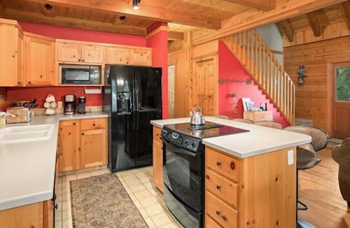 Cle Elum Cabin | Timber Cabin in the woods