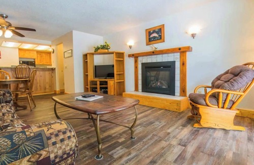 Island Park Apartment | Timbers at Island Park Village Resort 1BR Suite