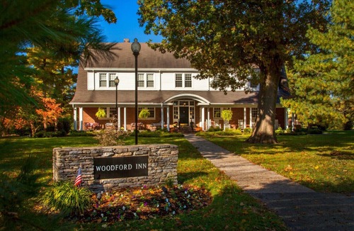Versailles Bed & Breakfast | Timeless Elegance at a Historic Kentucky Inn