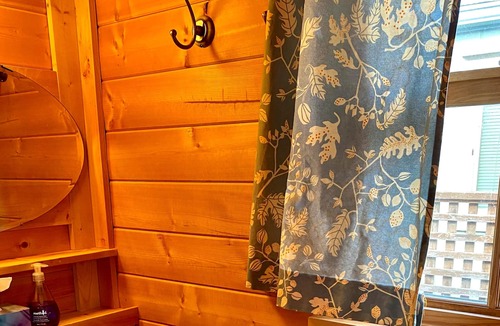 Point Roberts Cabin | Tiny home just steps from South Beach!