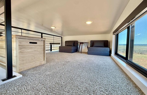 Kanab House | Tiny Home w Panoramic Views, Hot Tub, Near Zion