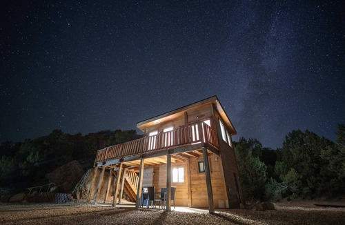 Kanab Apartment | Tiny home with panoramic views & excellent stargazing
