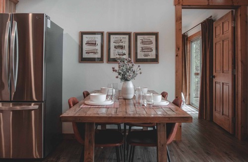 Riggins Cabin | Top 1% Salmon River Cabin - Big Views, Quiet + 35-Ft Deck