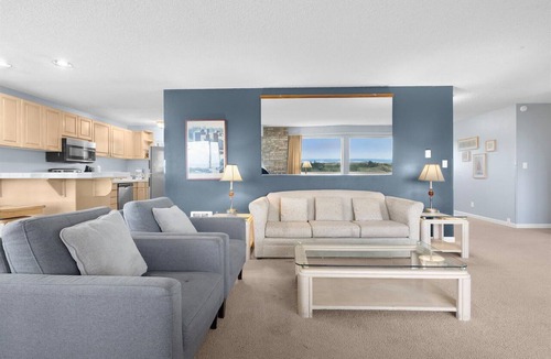 Ocean Shores Condo | Top Floor Penthouse Suite with Ocean View