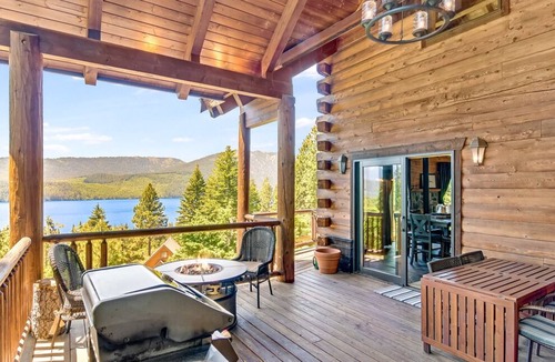 Roslyn Ridge House | TOP VIEW HOME+Game Room-Covered Patio w/ Hot Tub-Fire Pit-Book-n-SAVE NOW!