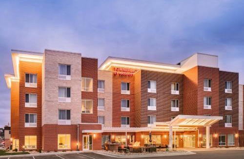 Dubuque Hotel | TownePlace Suites by Marriott Dubuque Downtown