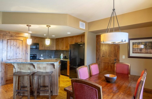 Tamarack Apartment | Trail's End | Includes Two 1-Day Lift Tickets