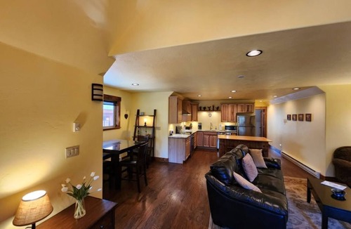 Tamarack Resort Apartment | Tranquil 1-bedroom apartment in Donnelly perfect for a getaway