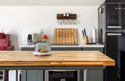 Virgin Apartment | Tranquil 1-bedroom studio loft in charming Virgin