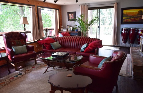 Crawfordsville Cabin | Tranquil 3 story Lodge in private forest central to UofO Eugene, OSU Corvallis