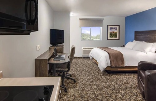 St. Joseph Hotel | Tranquil and Relaxing Stay at 4 - Room w/Kitchen Close to Local Attraction