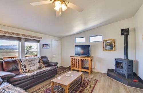 Hartsel House | Tranquil Cabin Getaway w/Panoramic Mtn View!