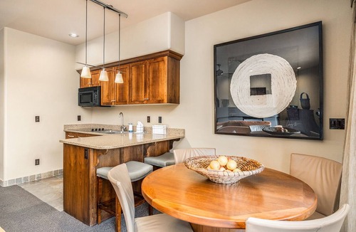 Ivins Villa | Tranquil Desert Hideaway w/Scenic Balcony Views | Snow Canyon State Park -1.3mi