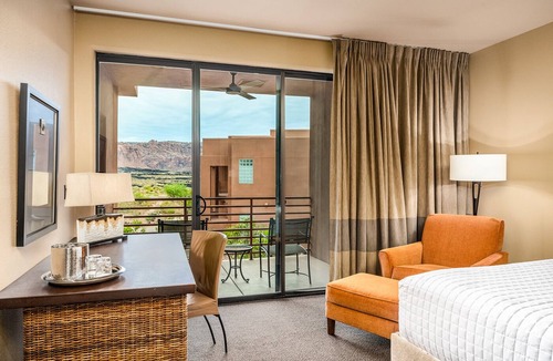 Ivins Villa | Tranquil Desert Hideaway w/Scenic Balcony Views | Snow Canyon State Park -1.3mi