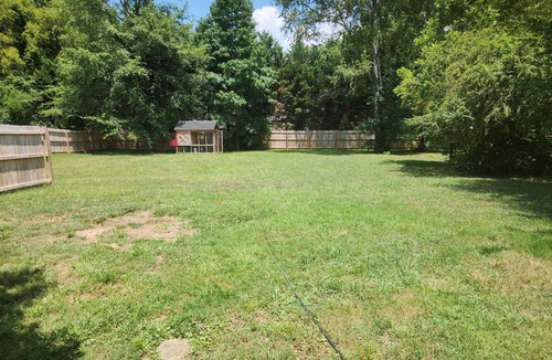 Athens House | Tranquil Getaway: Bedroom with Private Bath for Short Stays Outside City Limits"