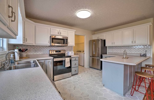 Springfield Cottage | Tranquil Nashville Getaway: 29M to City!