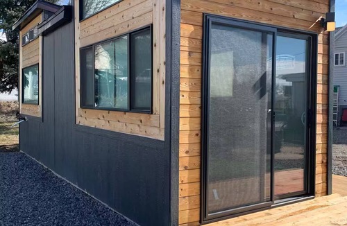 Pleasant Grove House | Tranquil Tiny house with AC in P G all to yourself Come stay at the Gatsby!