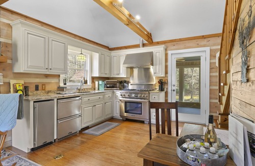 Sunset Cabin | Tranquil Waterfront Valley Cabin With Views
