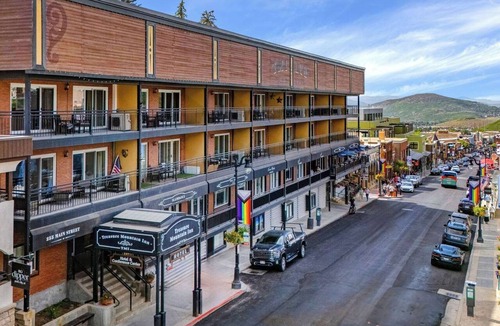 Downtown Park City Hotel | Treasure Mountain Inn - Junior Suite #38 - Cleaning fees included!